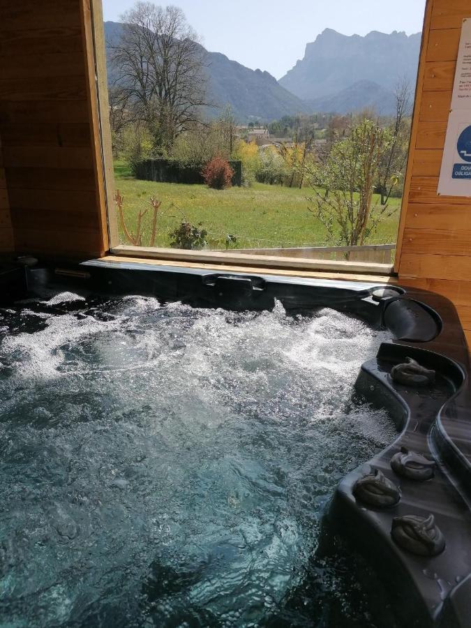 Chambre avec jacuzzi privatif le pêcher Acomodação com café da manhã Saillans  Exterior foto