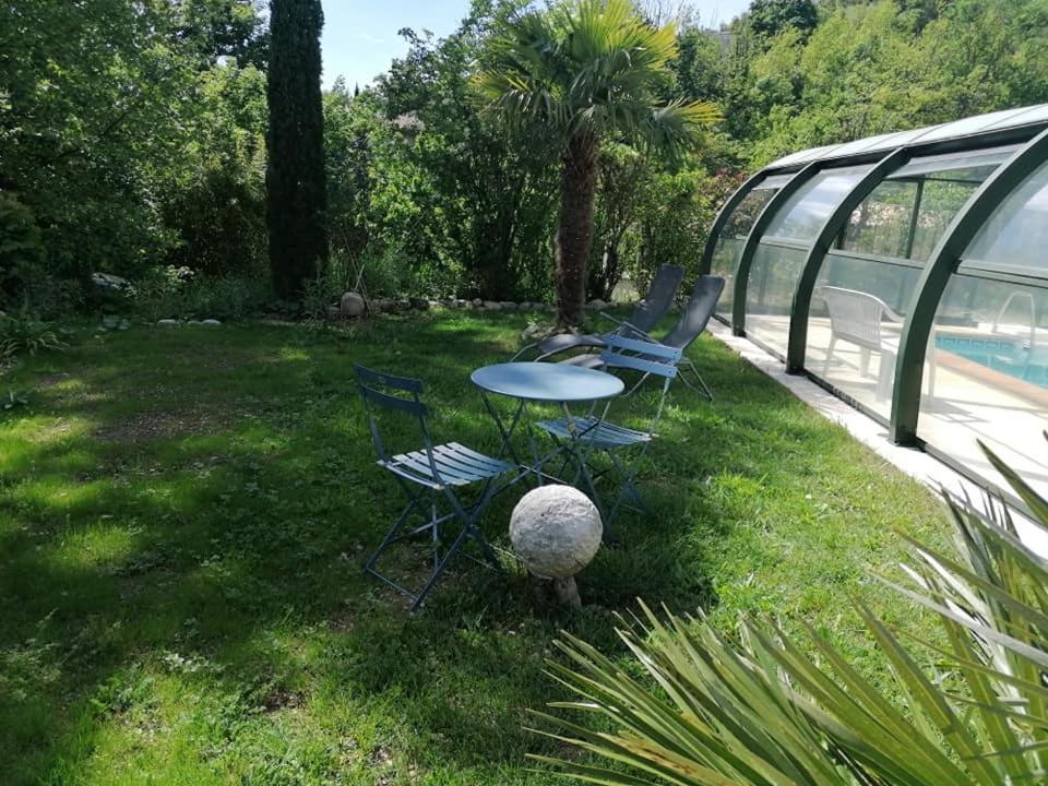 Chambre avec jacuzzi privatif le pêcher Saillans  Exterior foto