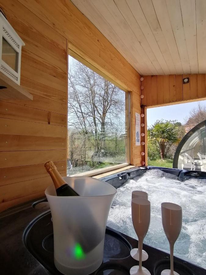 Chambre avec jacuzzi privatif le pêcher Saillans  Exterior foto